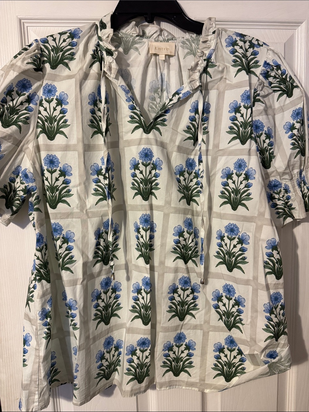 entro Cream Floral Puff Sleeve Blouse with Blue Flowers